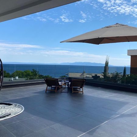 Sea View Deluxe Apartment Rijeka Exteriör bild