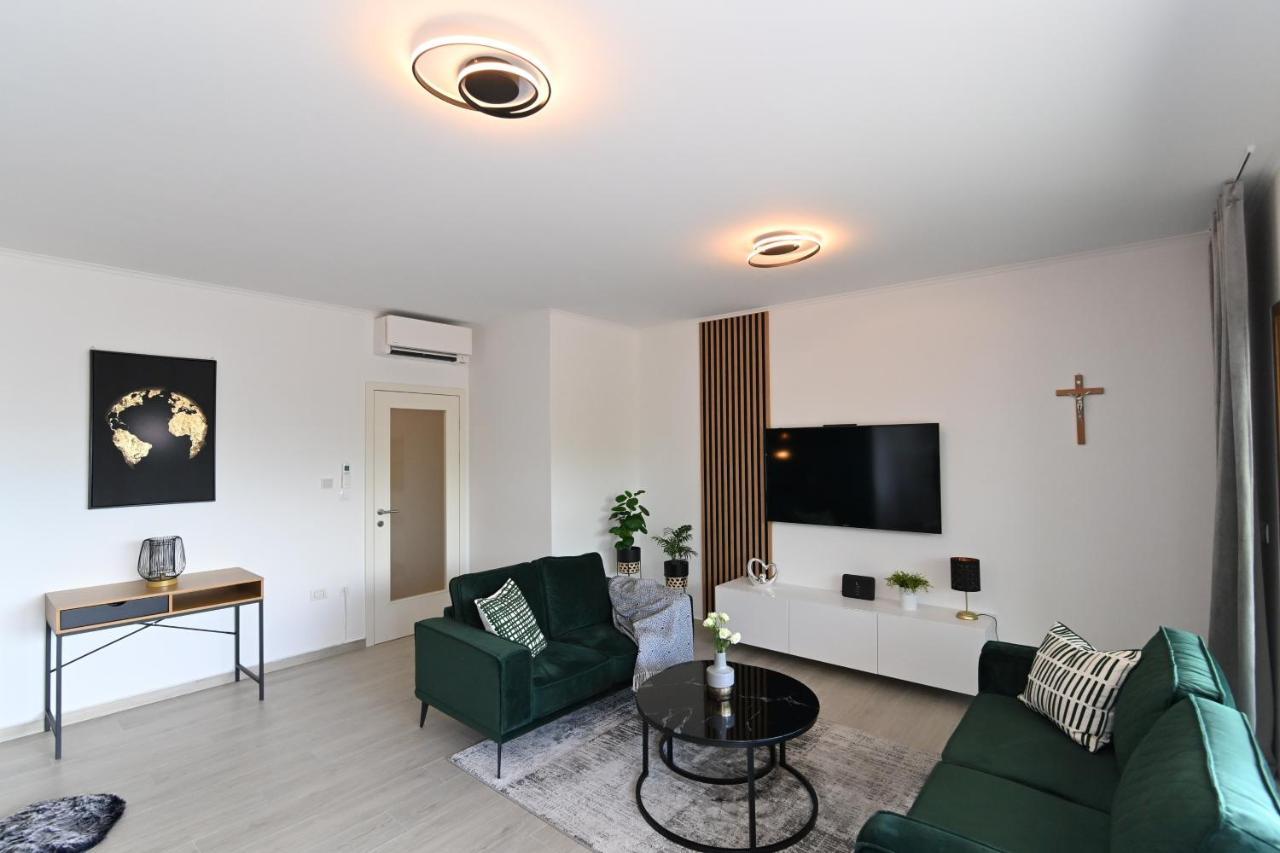Sea View Deluxe Apartment Rijeka Exteriör bild