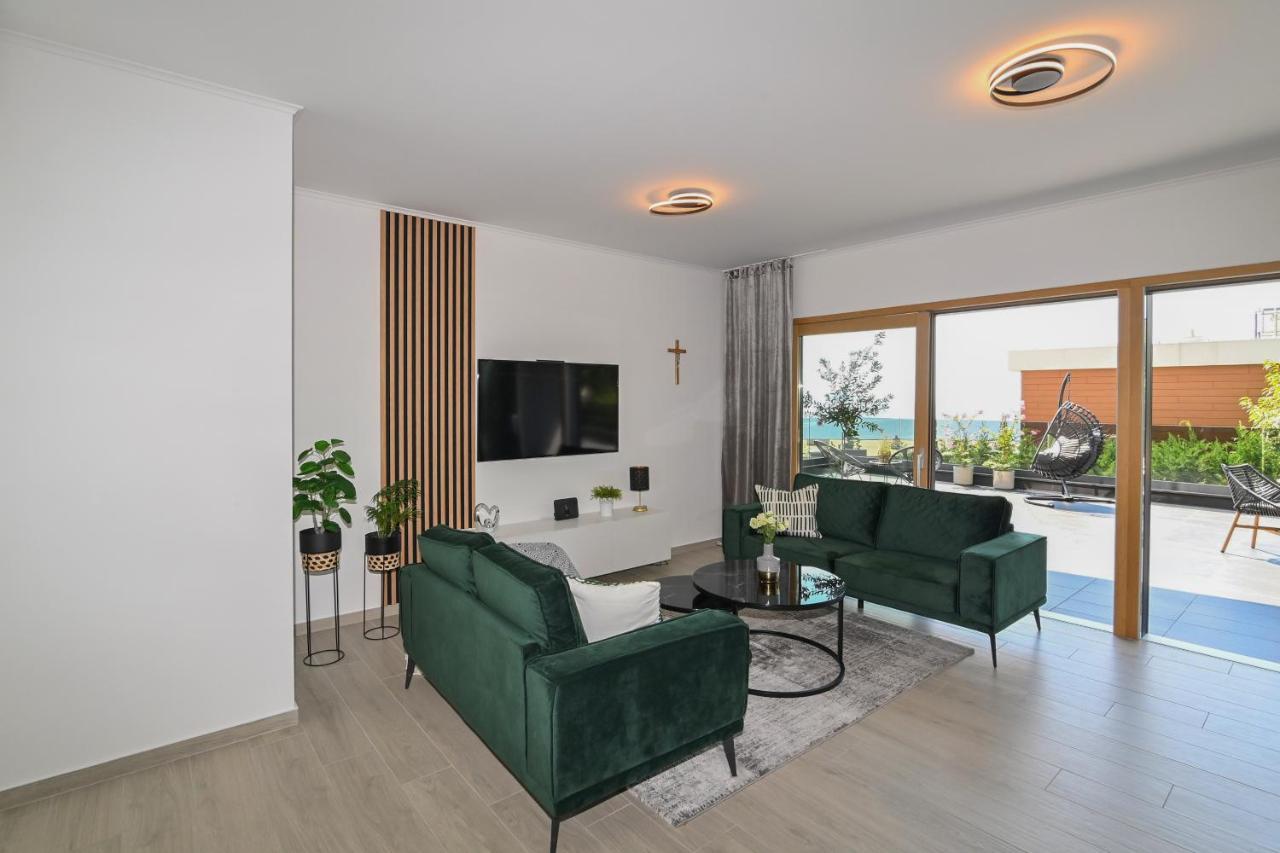 Sea View Deluxe Apartment Rijeka Exteriör bild