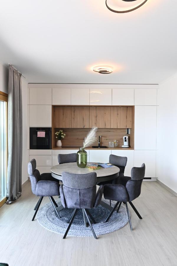 Sea View Deluxe Apartment Rijeka Exteriör bild