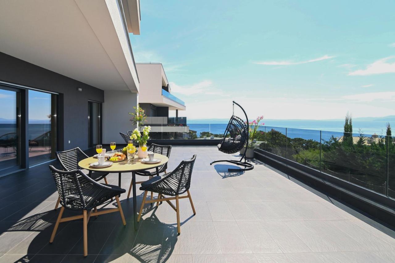 Sea View Deluxe Apartment Rijeka Exteriör bild