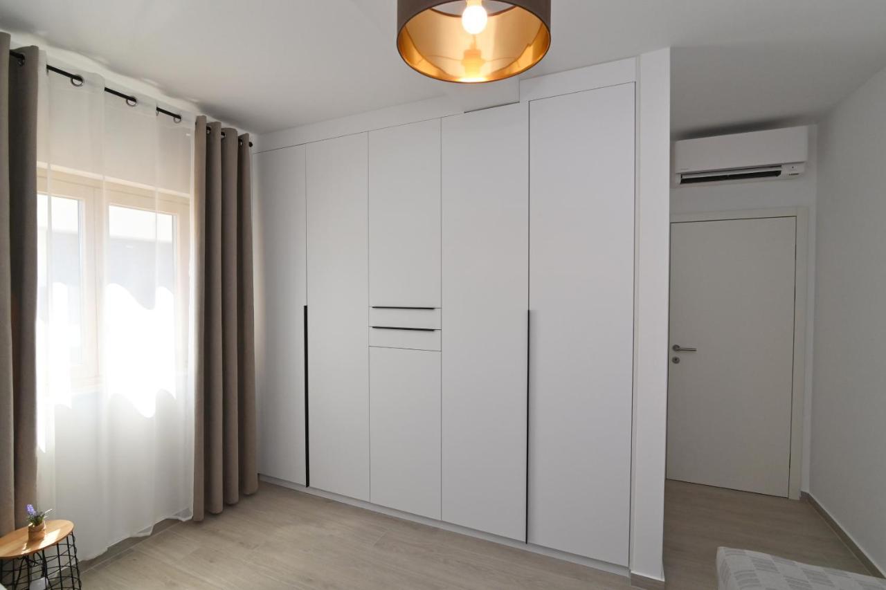 Sea View Deluxe Apartment Rijeka Exteriör bild
