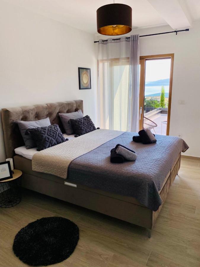 Sea View Deluxe Apartment Rijeka Exteriör bild