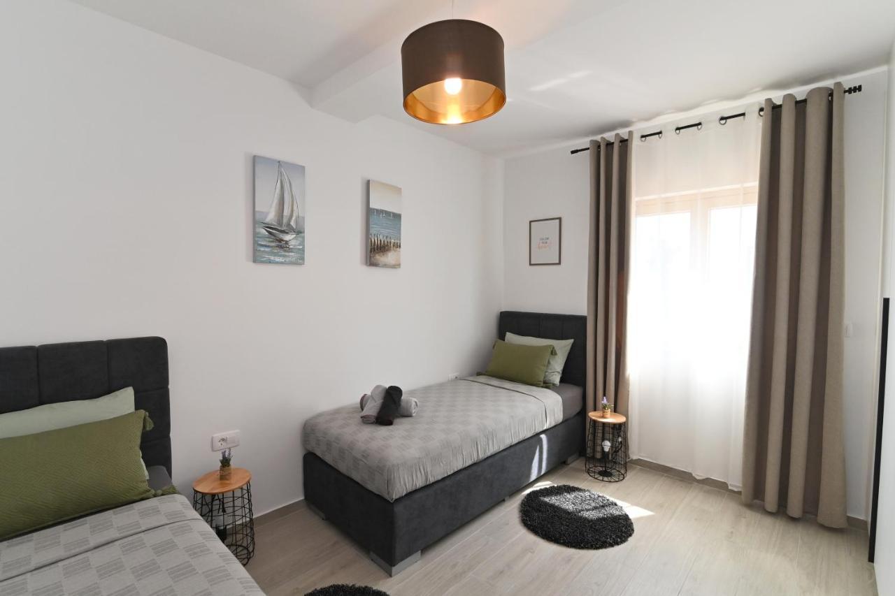 Sea View Deluxe Apartment Rijeka Exteriör bild