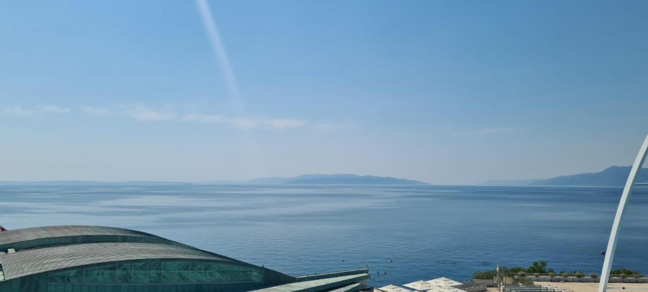 Sea View Deluxe Apartment Rijeka Exteriör bild