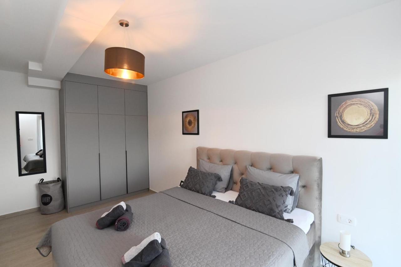 Sea View Deluxe Apartment Rijeka Exteriör bild